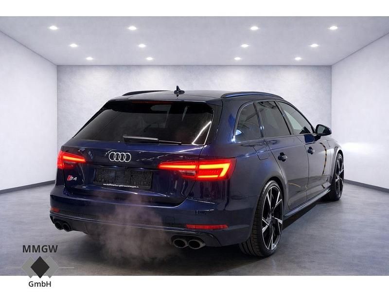 Gebraucht Audi S4 Sport 354 PS (260 kW) 2018 Navarrablau Kombi