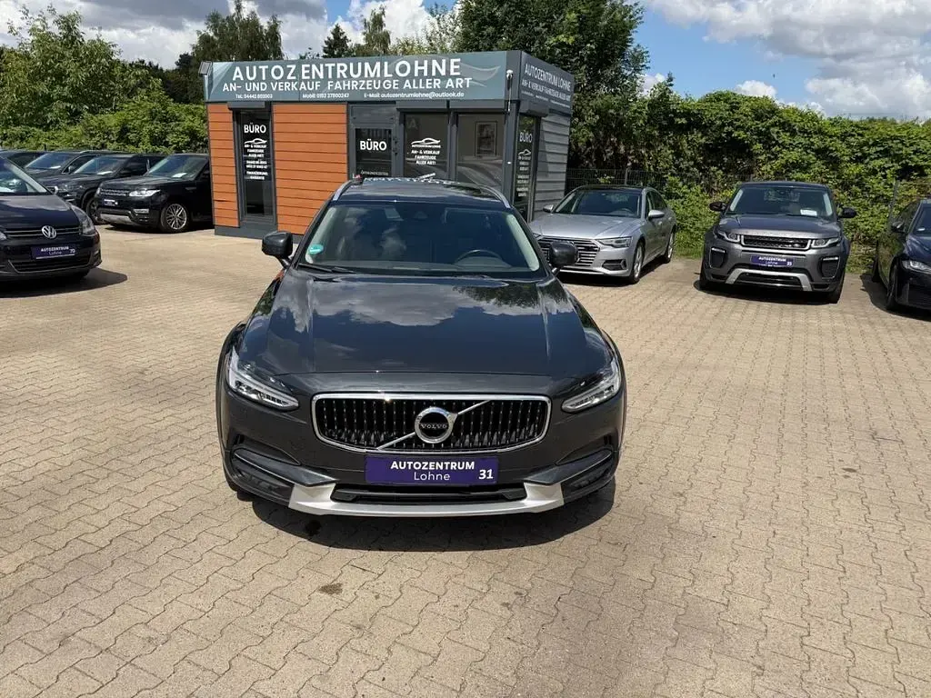 Gebraucht Volvo V90 CC Basis 235 PS (172 kW) 2018 Grau Kombi