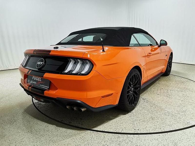 Gebraucht Ford Mustang GT Convertible 449 PS (330 kW) 2021 Twisterorange metallic Cabrio
