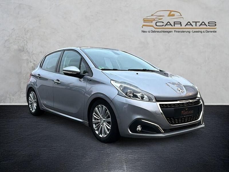 Gebraucht Peugeot 208 Signature Sky 83 PS (61 kW) 2019 Gris artense (metallic) Kleinwagen