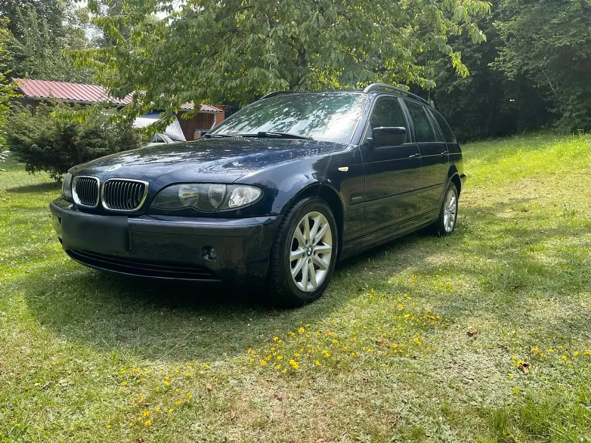 Gebraucht BMW 318 143 PS (105 kW) 2003 Blau Kombi