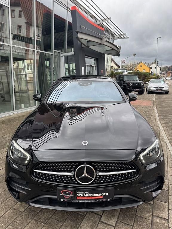 Gebraucht Mercedes E400 AMG 330 PS (242 kW) 2021 Schwarz Limousine