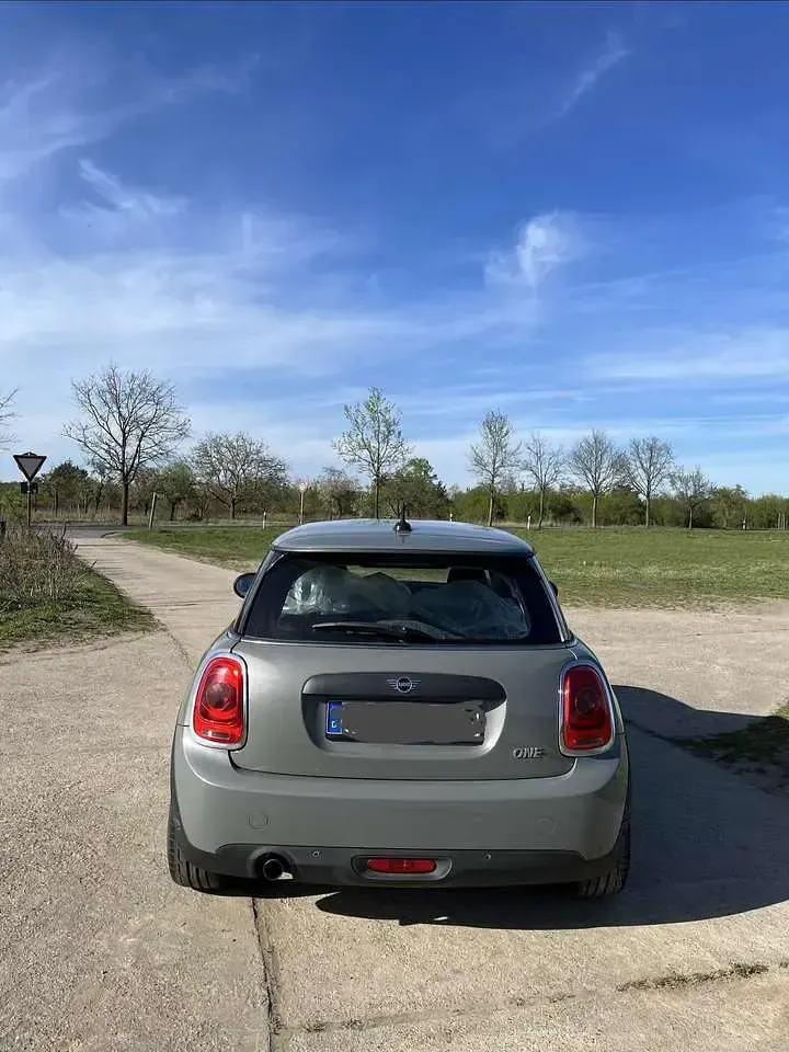Second-hand Mini ONE 102 CP (75 kW) 2019 Gri Hatchback