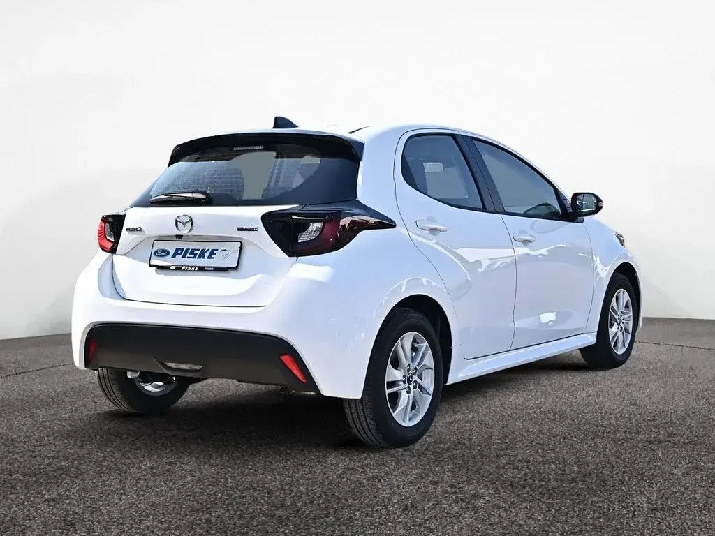 Ny Mazda 2 Center-Line 116 HK (85 kW) 2026 Hvid Hatchback