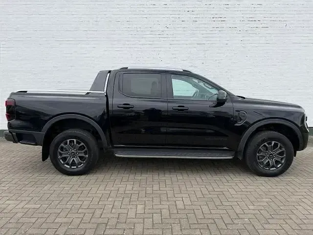 Gebraucht Ford Ranger Wildtrack 205 PS (150 kW) 2023 Obsidianschwarz metallic Pickup