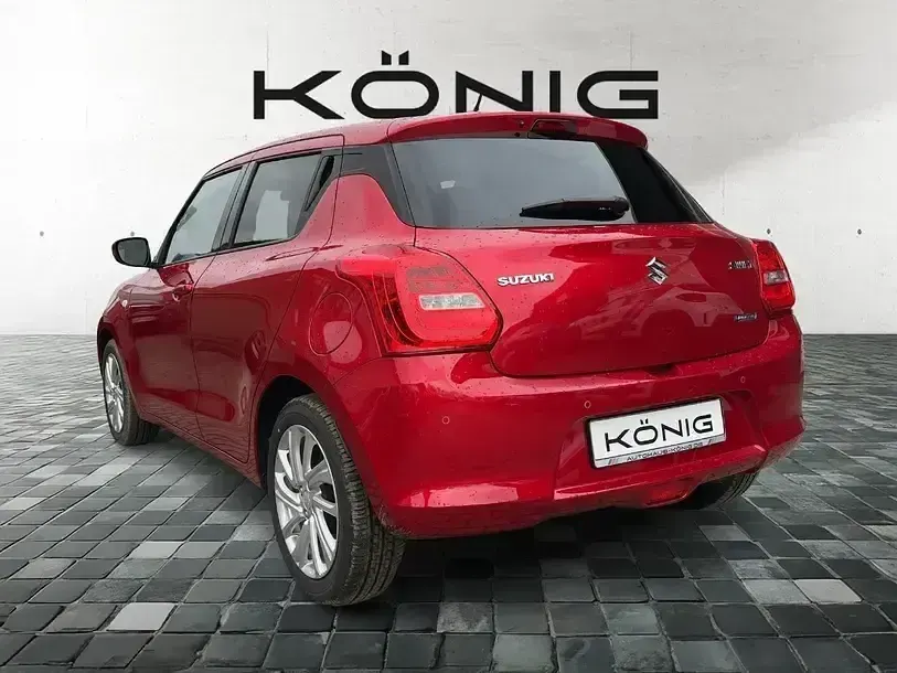 Gebraucht Suzuki Swift Comfort 83 PS (61 kW) 2023 Rot Kleinwagen