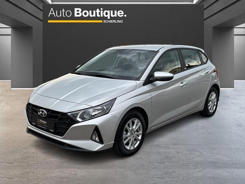 Silber Gebraucht 2021 Hyundai i20 Select Limousine | 14.990 € (Fairer Preis) - Bild 1/4
