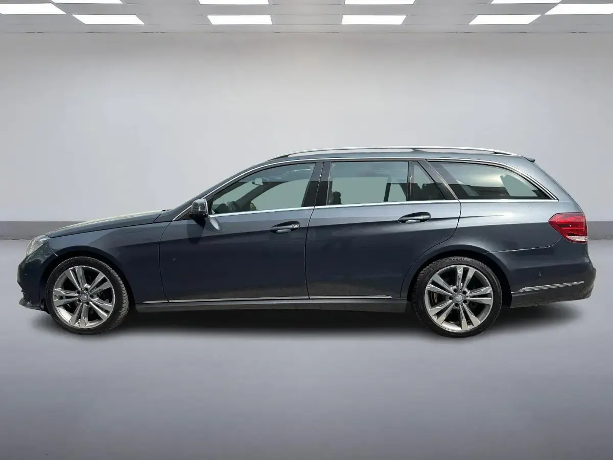 Usata Mercedes E250 204 CV (150 kW) 2016 Grigio Station wagon