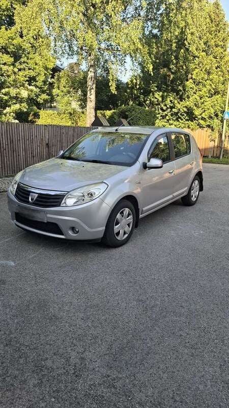 Gebraucht 2009 Dacia Sandero Lauréate Kleinwagen | 2.000 € (Fairer Preis) - Bild 1/4