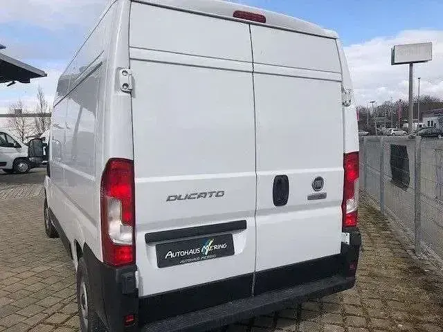 Gebraucht Fiat Ducato 120 PS (88 kW) 2023 Weiß Van