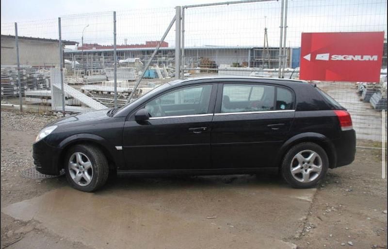 Gebraucht Opel Signum Edition+ 150 PS (110 kW) 2008 Schwarz Kleinwagen