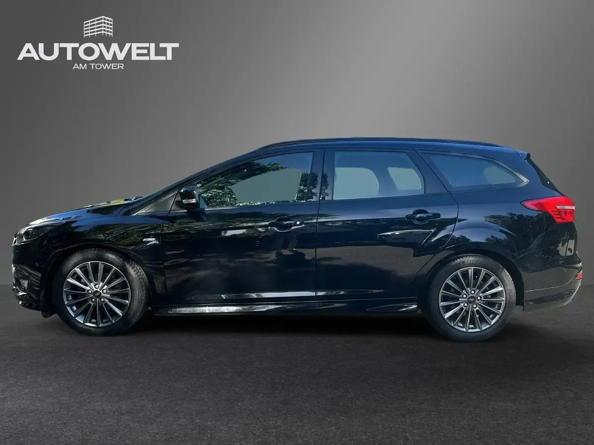 Gebraucht Ford Focus ST-Line 140 PS (102 kW) 2017 Schwarz Kombi