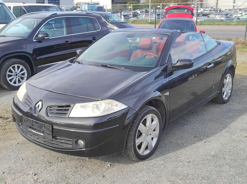 Gebraucht Renault Mégane Cabriolet Dynamique 135 PS (99 kW) 2006 Perlmuttschwarz Cabrio