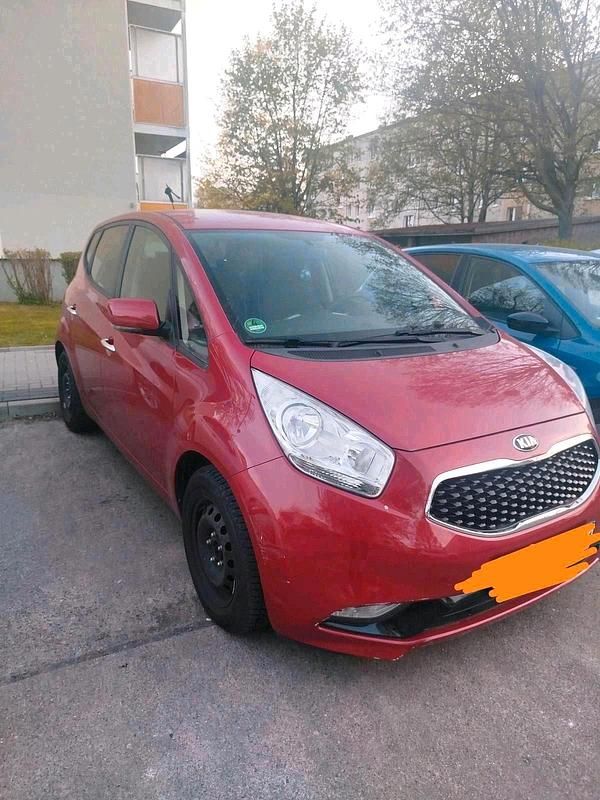 Gebraucht Kia Venga DREAM-TEAM Edition 125 PS (91 kW) 2017 Rot Kleinwagen