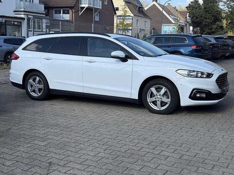 Gebraucht Ford Mondeo 150 PS (110 kW) 2021 Frostweiß Kombi