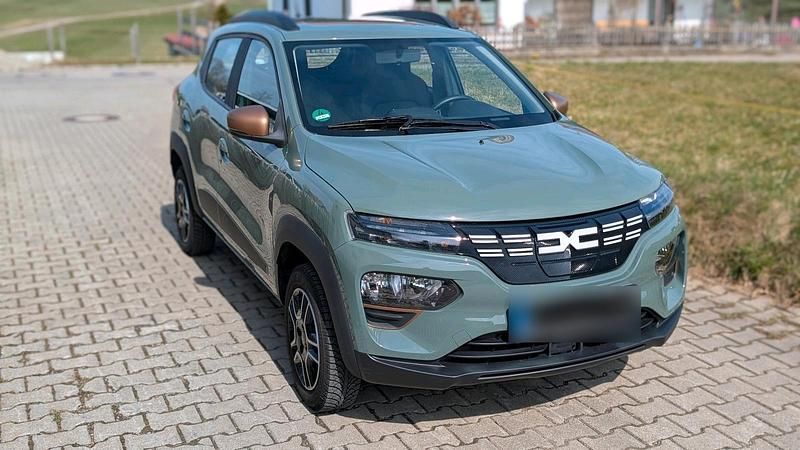 Gebraucht Dacia Spring Extreme 47 kW (65 PS) 2024 Grün Kleinwagen