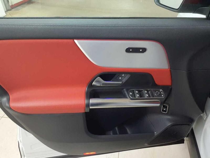 Gebraucht Mercedes GLA250 AMG line 160 PS (117 kW) 2022 Digitalweiß metallic SUV