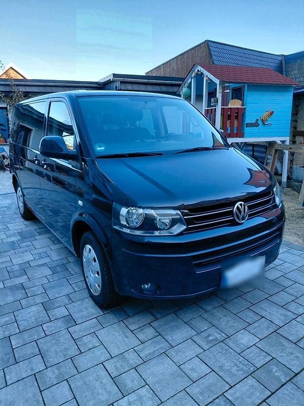 Gebraucht VW Caravelle 140 PS (102 kW) 2012 Schwarz Van / Kleinbus