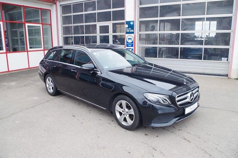 Gebraucht Mercedes E220 Avantgarde 194 PS (142 kW) 2016 Schwarz Kombi