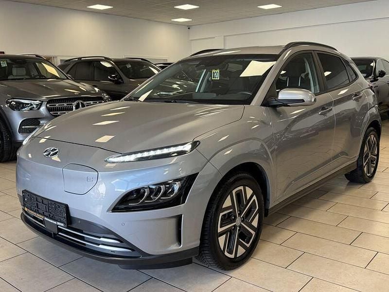 Silber Gebraucht 2022 Hyundai Kona Trend SUV | 22.000 € (Fairer Preis) - Bild 1/4