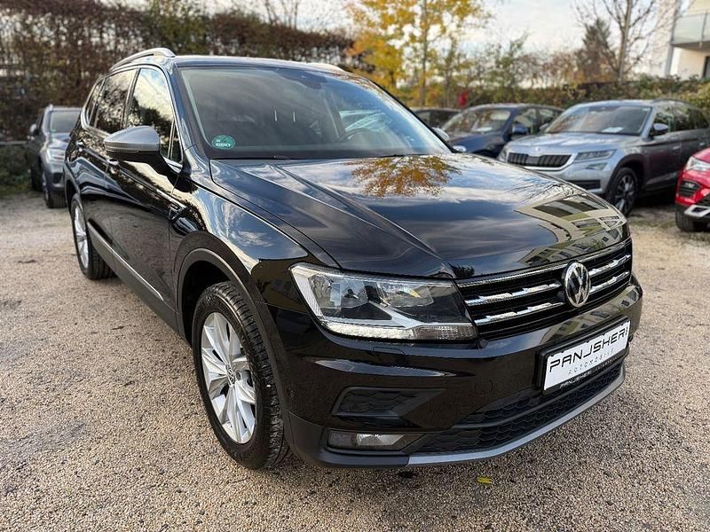 Deep black perleffekt Gebraucht 2020 VW Tiguan Allspace Comfortline SUV | 23.999 € (Superpreis) - Bild 1/4