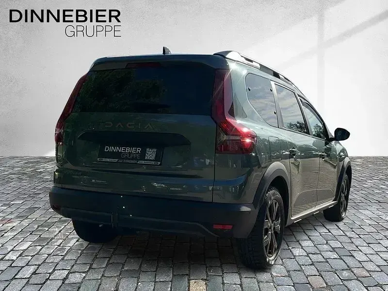 Gebraucht Dacia Jogger Extreme 94 PS (69 kW) 2023 Grün Van / Kleinbus