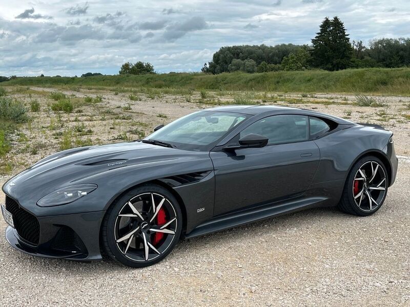 Grau Gebraucht 2019 Aston Martin DBS Coupé | 207.850 € (Superpreis) - Bild 1/4