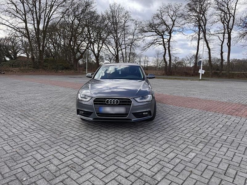 Gebraucht Audi A4 Ambition 150 PS (110 kW) 2014 Grau Kombi