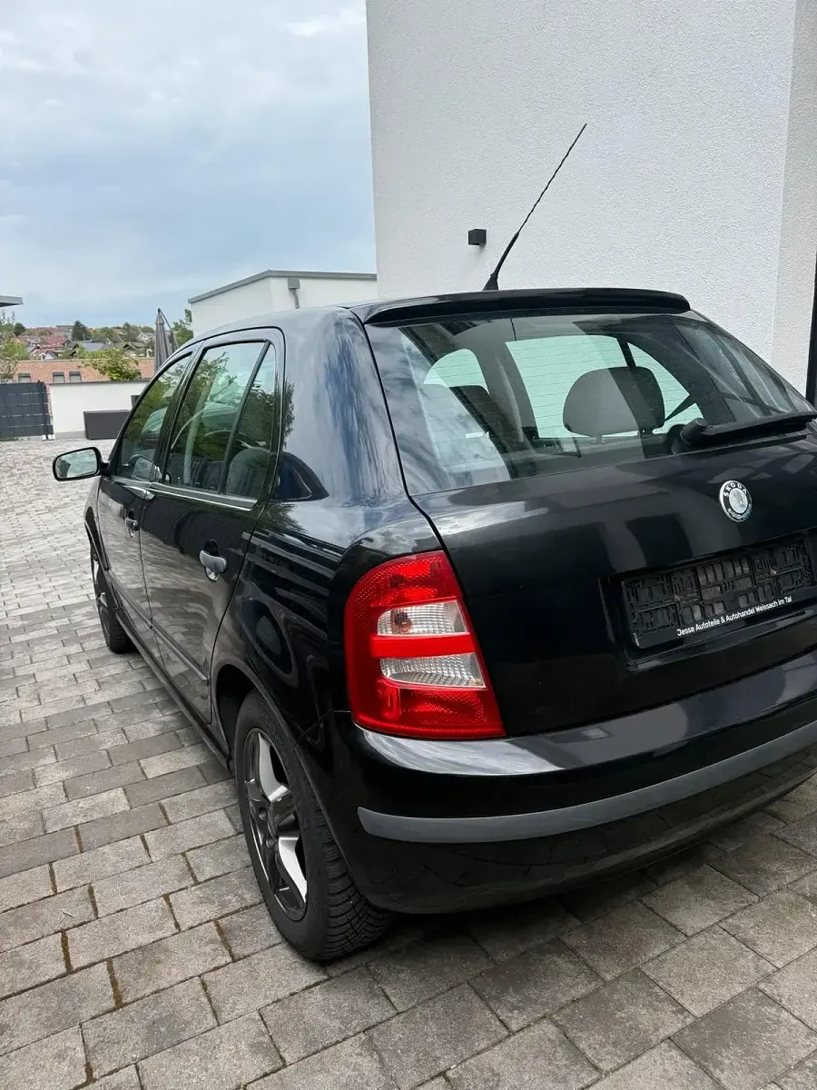 Gebraucht Skoda Fabia 101 PS (74 kW) 2002 Schwarz Kleinwagen
