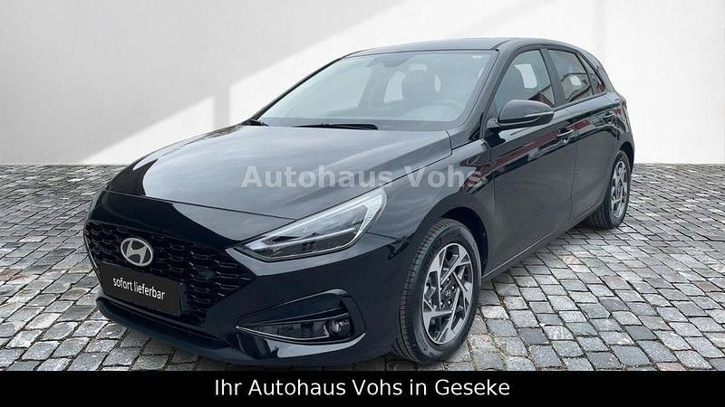 Schwarz Neu 2025 Hyundai i30 Kleinwagen | 22.970 € (Fairer Preis) - Bild 1/3