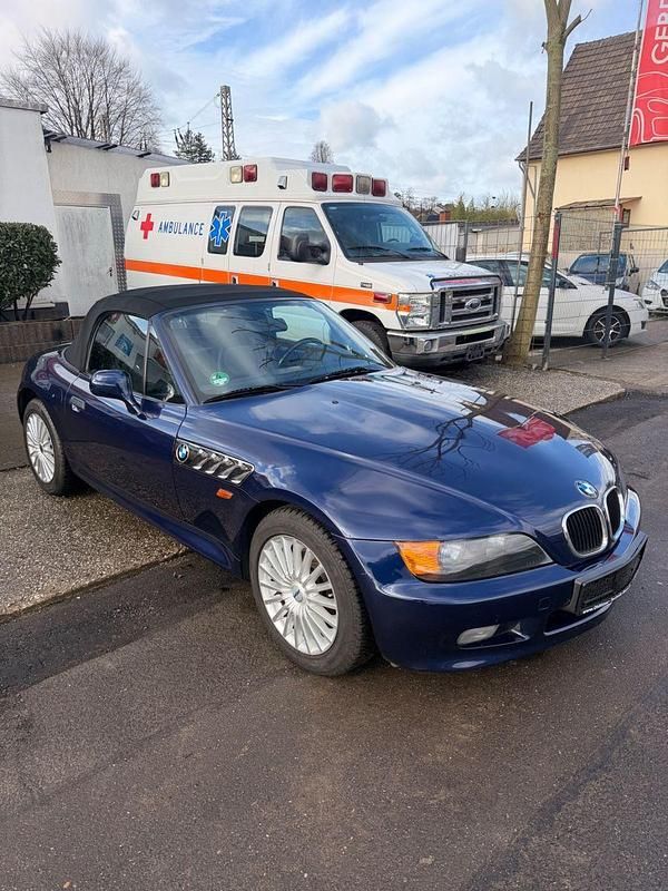 Gebraucht BMW Z3 140 PS (102 kW) 1997 Blau Cabrio