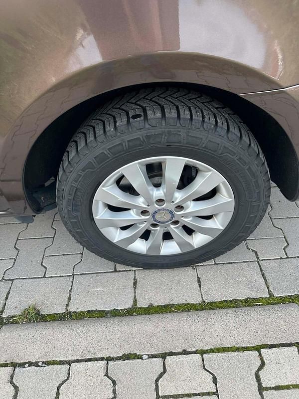 Gebraucht Mercedes Vito 163 PS (119 kW) 2017 Braun Van