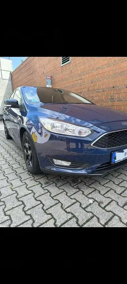 Gebraucht Ford Focus Business Edition 101 PS (74 kW) 2015 Blau Limousine