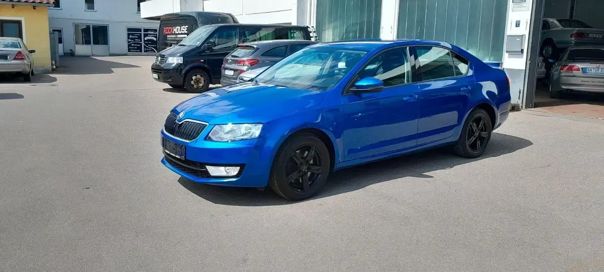 Gebraucht Skoda Octavia 179 PS (131 kW) 2014 Blau Kombi