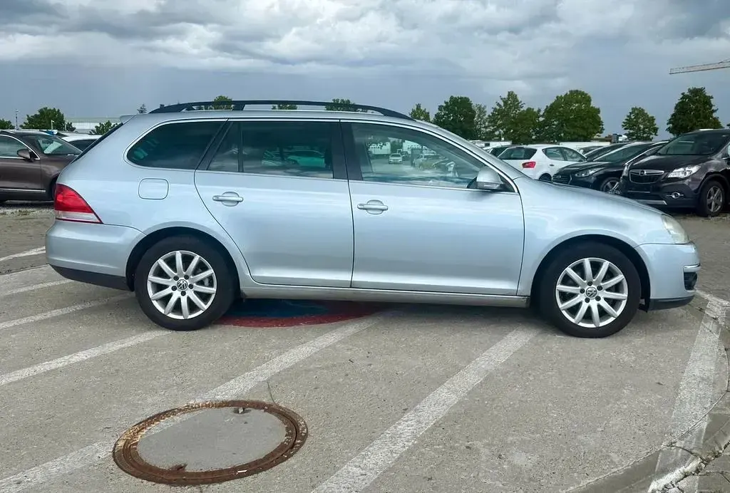 Gebraucht VW Golf V Comfortline 122 PS (89 kW) 2009 Silber Kombi