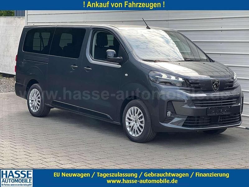 Titanium grau metallic Neu 2025 Peugeot Traveller Business-Line Van / Kleinbus | 44.790 € (Etwas zu teuer) - Bild 1/4