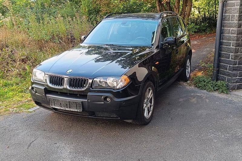 Schwarz Gebraucht 2005 BMW X3 SUV | 2.700 € (Superpreis) - Bild 1/4