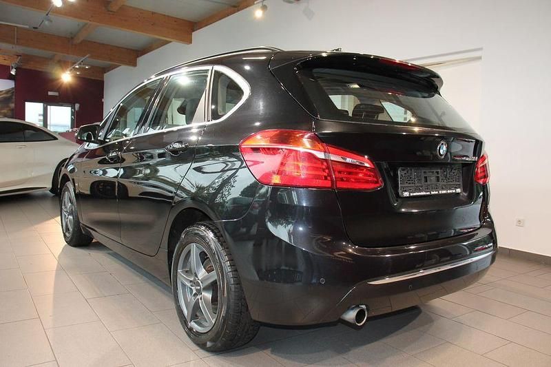Gebraucht BMW 218 Active Tourer Luxury Line 136 PS (100 kW) 2017 Schwarz Van / Kleinbus