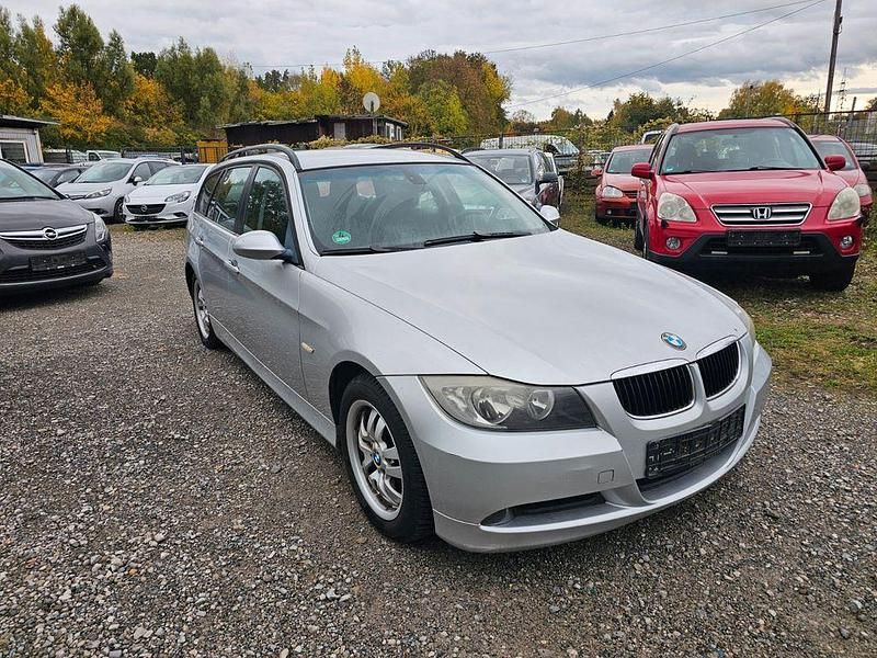 Gebraucht BMW 318 Advantage 129 PS (94 kW) 2007 Silber Kombi