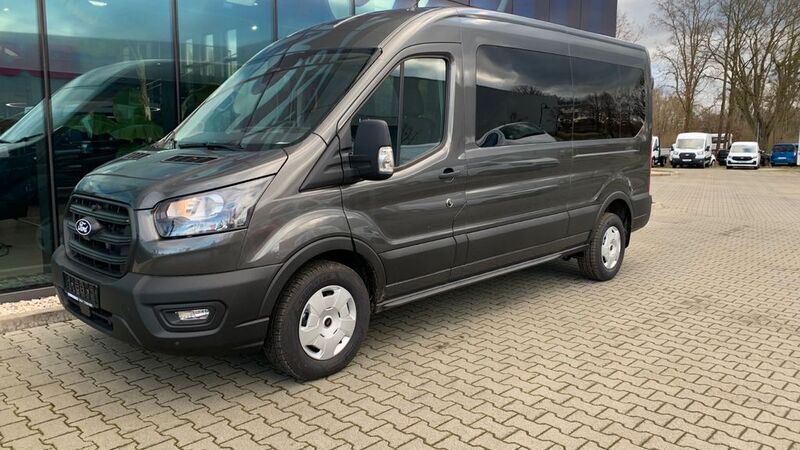 Neu Ford Transit Trend 131 PS (96 kW) 2025 Grau Kombi