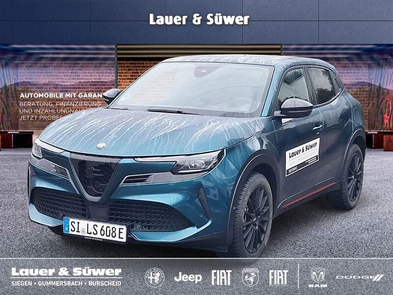 Blau Neu 2024 Alfa Romeo Junior Edizione Speciale Limousine | 40.980 € (Guter Preis) - Bild 1/4
