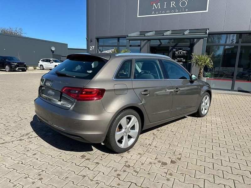 Gebraucht Audi A3 Ambiente 110 PS (80 kW) 2015 Braun Limousine
