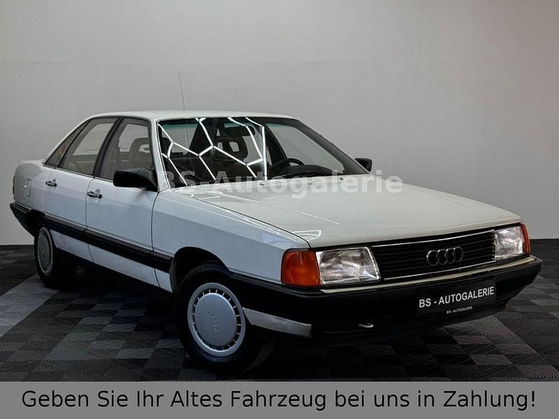 Weiß Gebraucht 1985 Audi 100 Limousine | 2.590 € - Bild 1/4