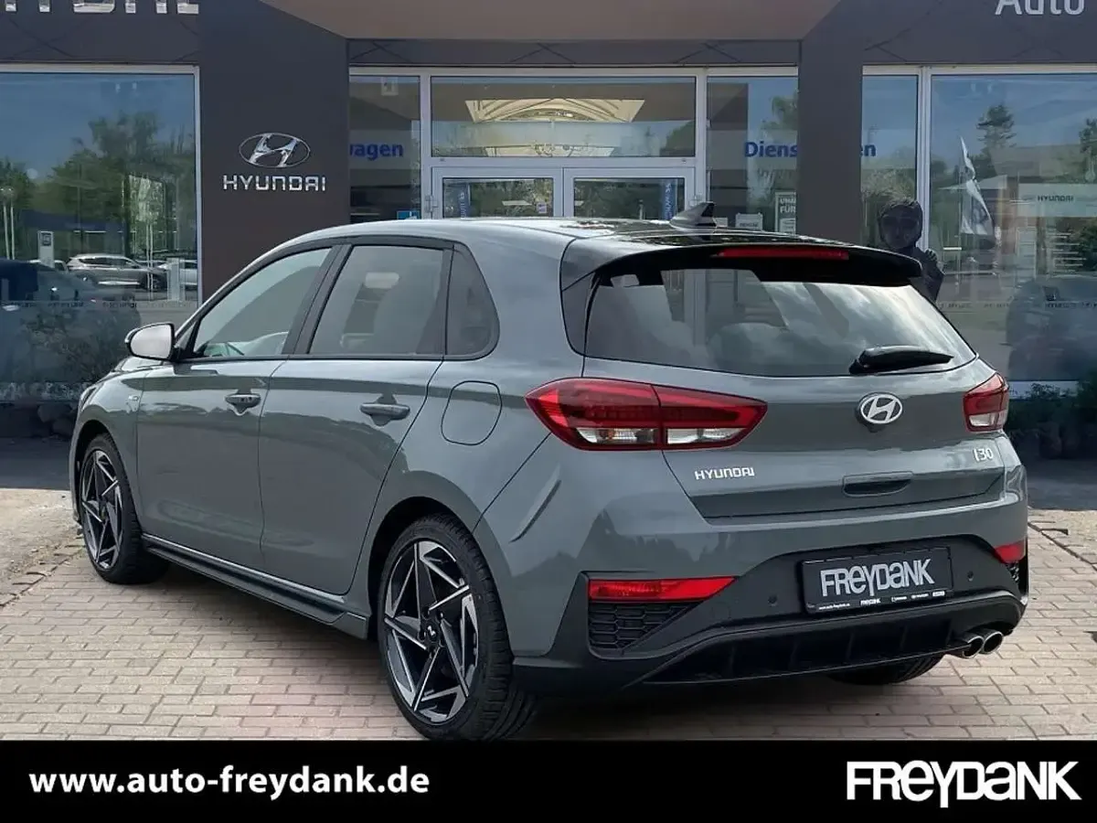 Gebraucht Hyundai i30 N Line 140 PS (102 kW) 2025 Shadow grey Limousine