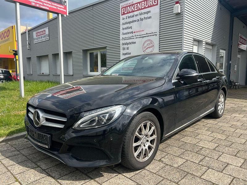 Gebraucht Mercedes C180 116 PS (85 kW) 2016 Schwarz Limousine