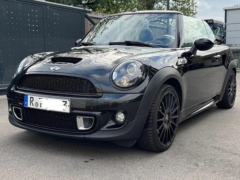 Schwarz Gebraucht 2013 Mini Cooper S Cabriolet Cabrio | 12.500 € (Etwas zu teuer) - Bild 1/4