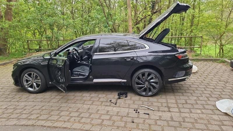 Gebraucht VW Arteon R-line 190 PS (139 kW) 2022 Schwarz Coupé