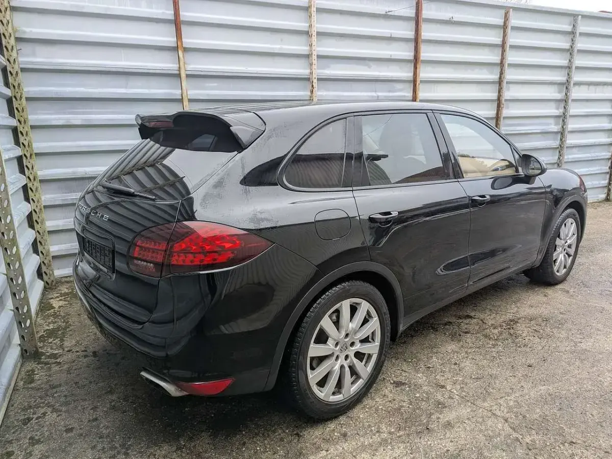 Usata Porsche Cayenne 245 CV (180 kW) 2012 Nero SUV