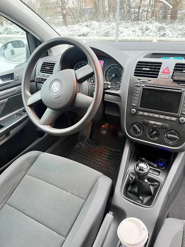 Gebraucht VW Golf V 125 PS (91 kW) 2004 Silber Kleinwagen