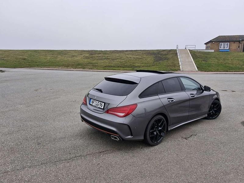 Gebraucht Mercedes CLA220 Shooting Brake OrangeArt Edition 177 PS (130 kW) 2015 Grau Kombi